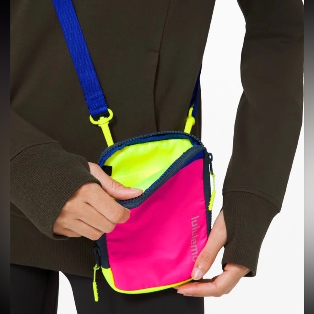 Lululemon Easy Access Crossbody Neon